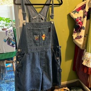Disney Pooh  denim overall shorts. XL